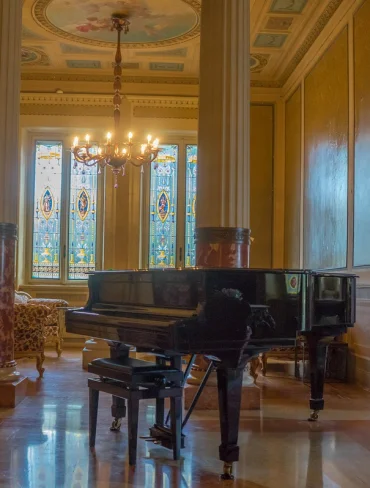 All you need to know about classic decor